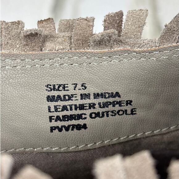 Very Volatile Women’s 7.5 Tan Woven Suede Fringe Ankle Boots Boho Western - Picture 7 of 9